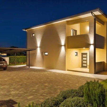 Amoroso By Nova Vas (Porec)