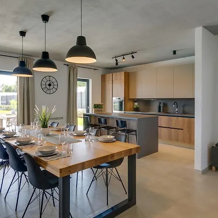 Pensjonat Amoroso By 4*